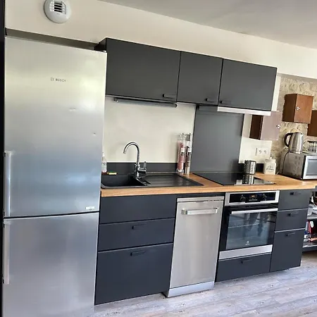 à 2 Pas De La Et Du Casino