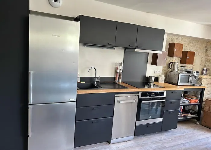 A 2 Pas De La Et Du Casino