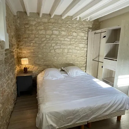 à 2 Pas De La Et Du Casino *